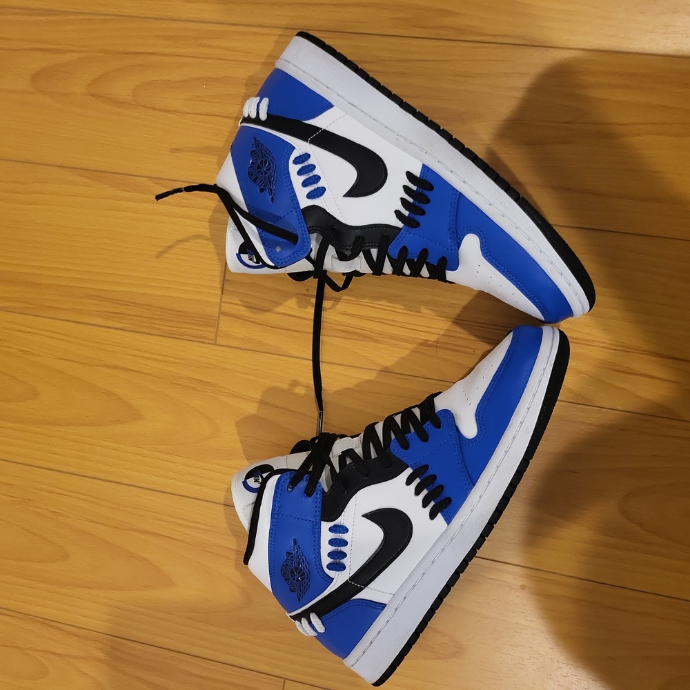 Womens Nike Air Jordan 1 Mid - Sisterhood
